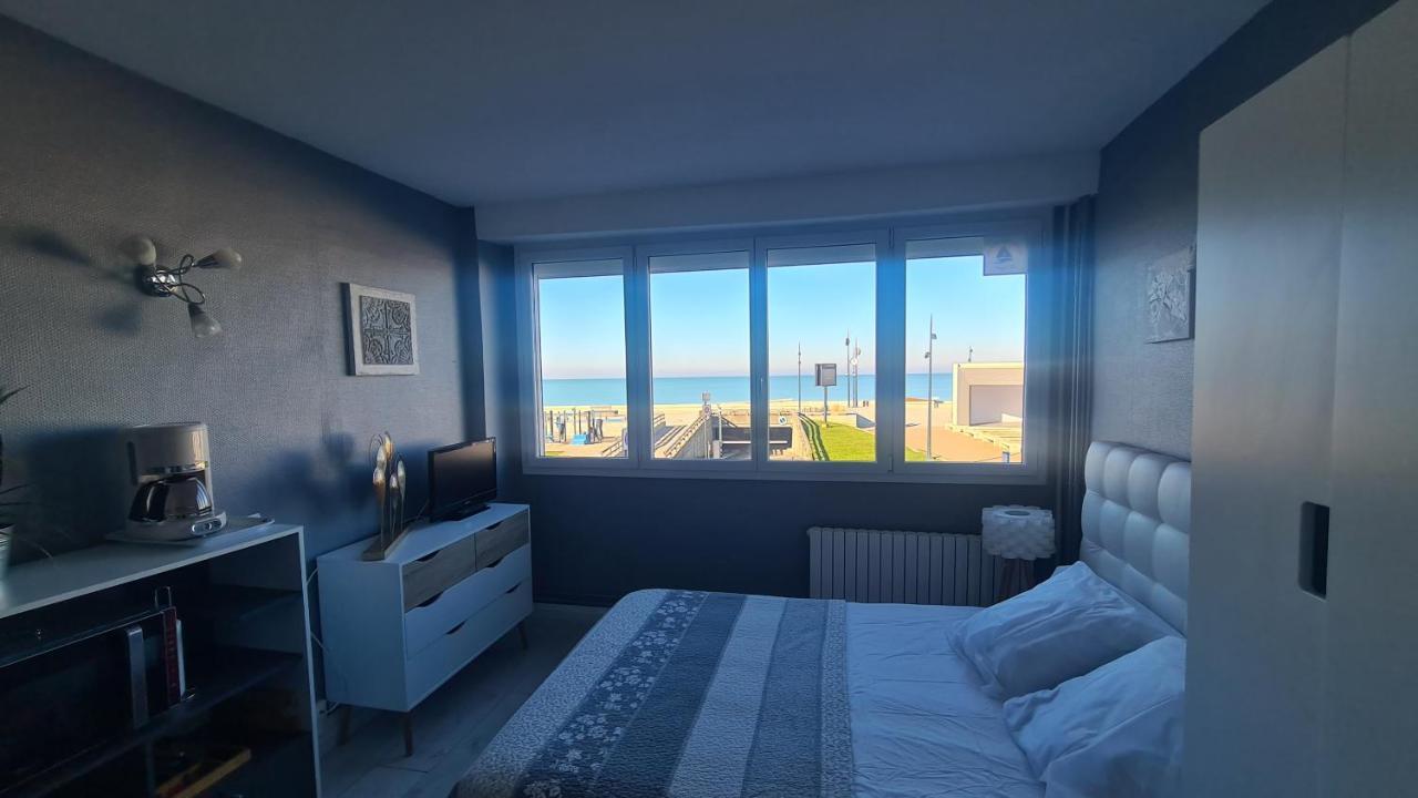 Residence Du Bord De Mer 9 Appartements Avec Une Vraie Vue Mer Le Treport Exterior photo